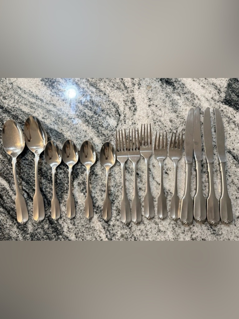 Vintage WM. A Rogers Deluxe Oneida Gloria Montclair 15 Pieces of  Flatware